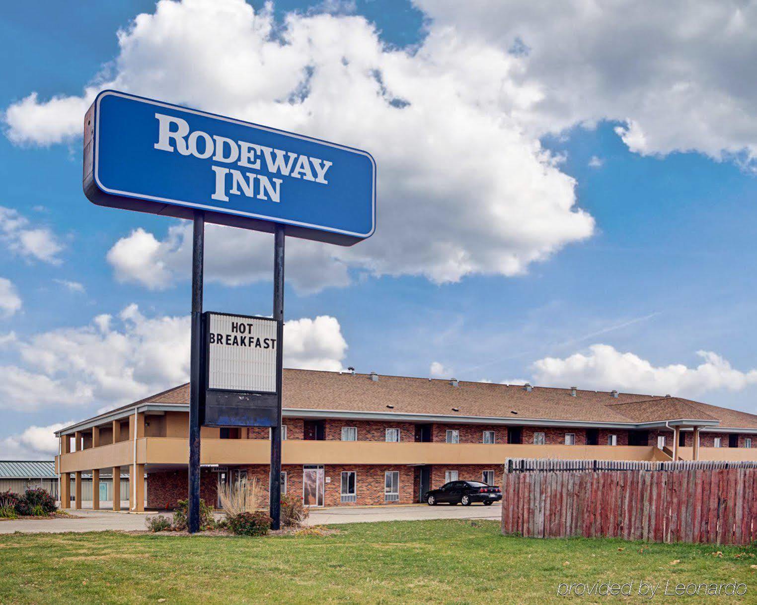 Rodeway Inn University District Lincoln Exterior photo