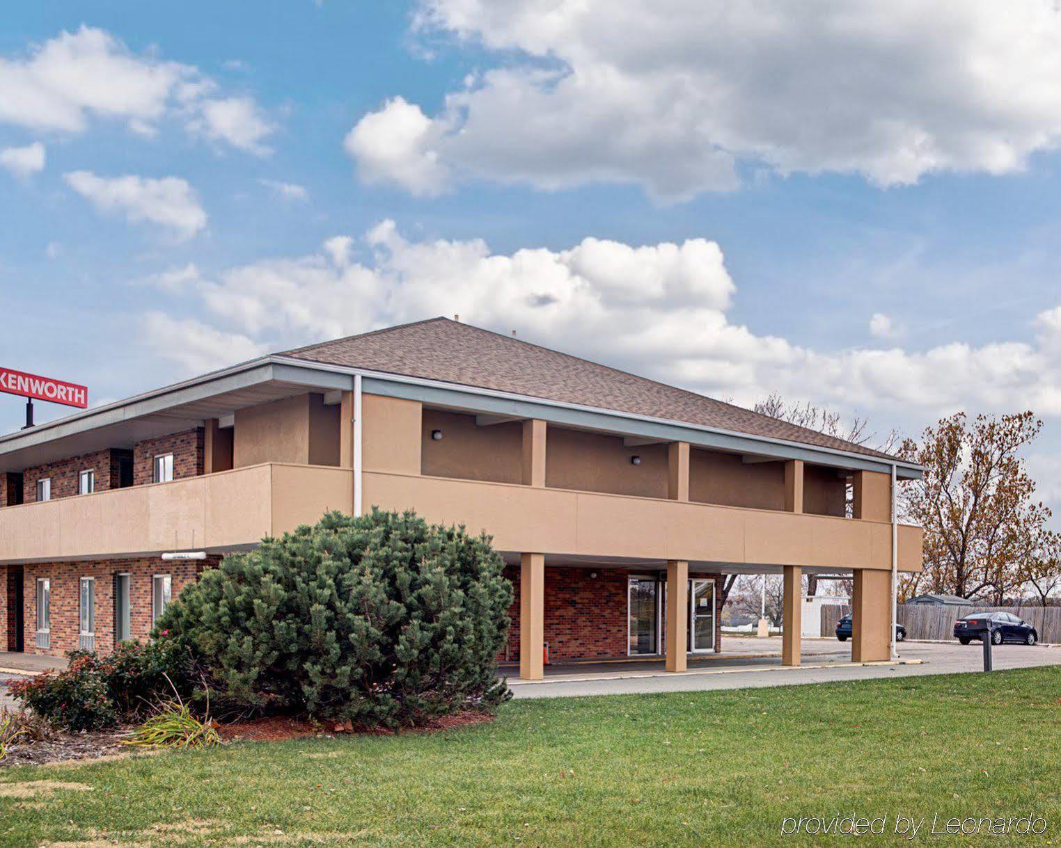 Rodeway Inn University District Lincoln Exterior photo